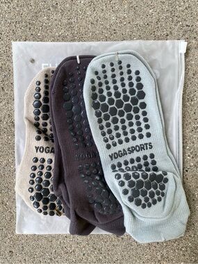 NWT yoga sport socks